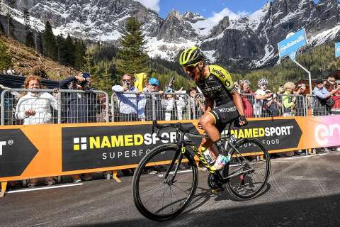Esteban Chaves ganó la etapa 19 del Giro de Italia