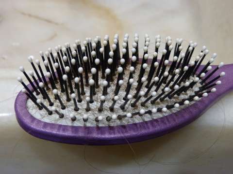 ¿El coronavirus y la caída del pelo tienen relación? Esto dicen personas expertas