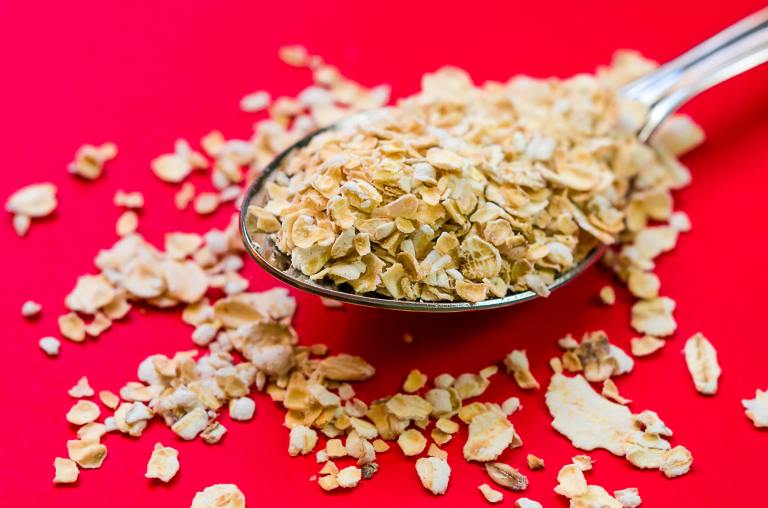 Diferencias entre avena cruda y cocida y cuál escoger