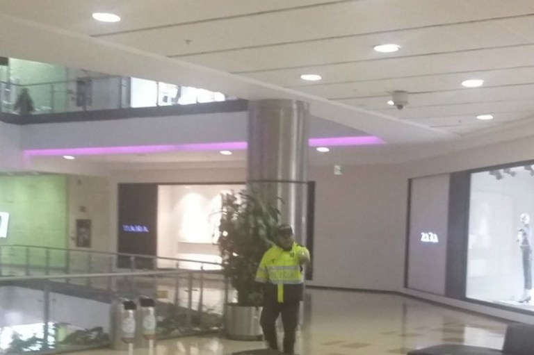 Feminicidio en Bogotá: asesinan a Claudia Johana Rodríguez en el centro comercial Santafé