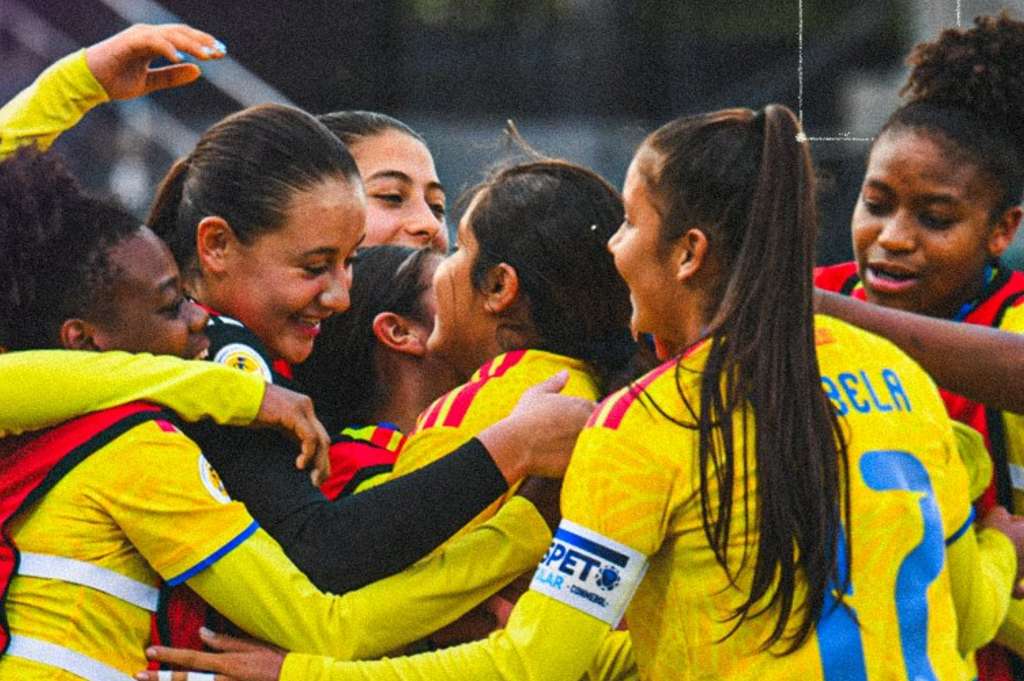 La selección femenina tras su triunfo contra Bolivia.