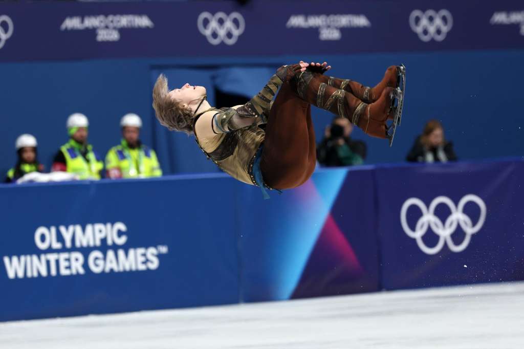 MILAN (Italy), 07/02/2026.- Ilia Malinin of the US performs in the Team Event Men's Single Skating of the Figure Skating competitions at the Milano Cortina 2026 Winter Olympic Games, in Milan, Italy, 07 February 2026. (Italia) EFE/EPA/WU HAO