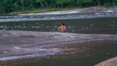Minambiente niega solicitud de una comunidad indígena para extraer oro en la Amazonia