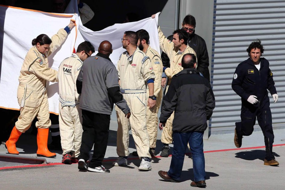 Fernando Alonso es trasladado al hospital. Foto: EFE