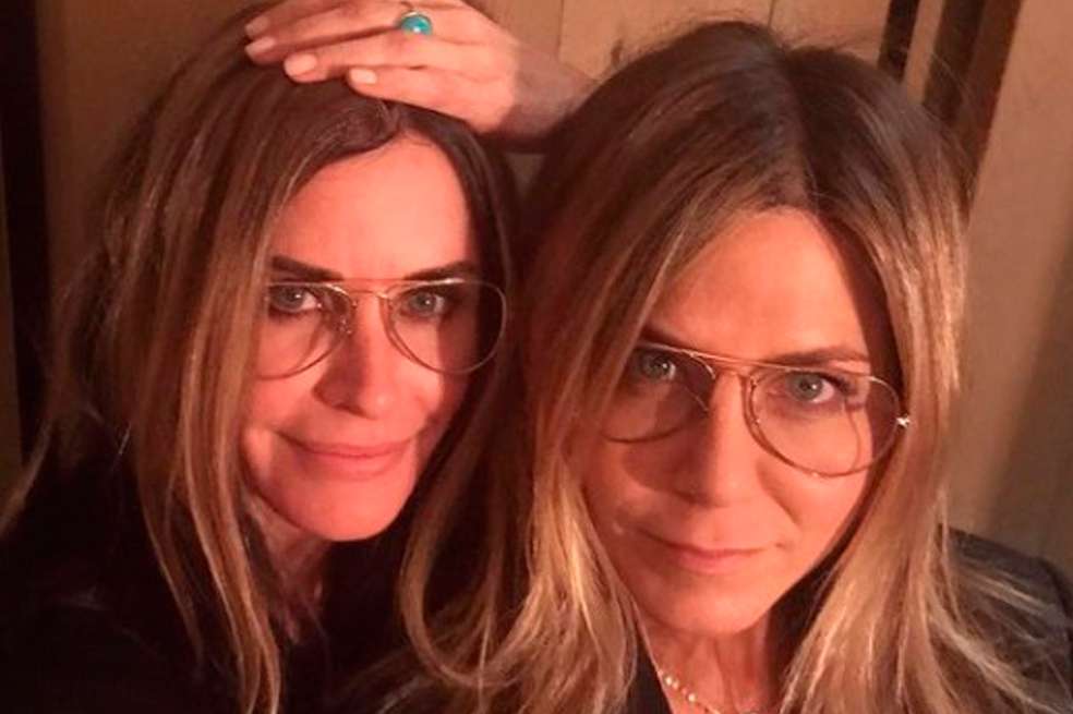 La mayoría de estos famosos se conocieron trabajando juntos y se convirtieron en grandes amigos. Descubre quiénes son.
