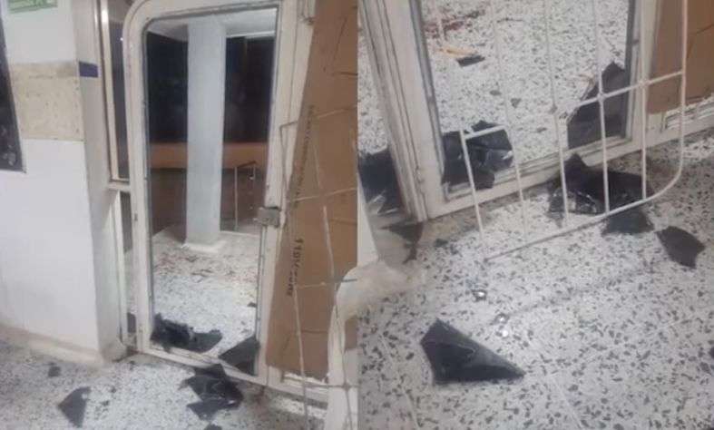 El puesto de salud en Los Venados, Valledupar, resultó con daños en puertas y ventanas tras ser atacado con piedras por familiares de un paciente que requería atención médica.