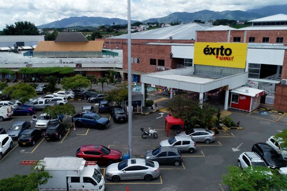 Éxito Wow Supercentro Tuluá tiene 4.060 metros cuadrados.