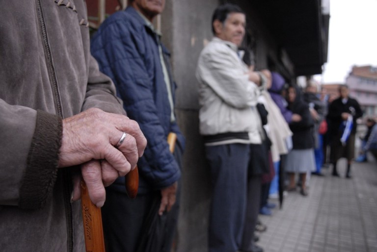 Jueces pueden avalar pensión de invalidez así falten “pocos días” de cotización: Corte Suprema
