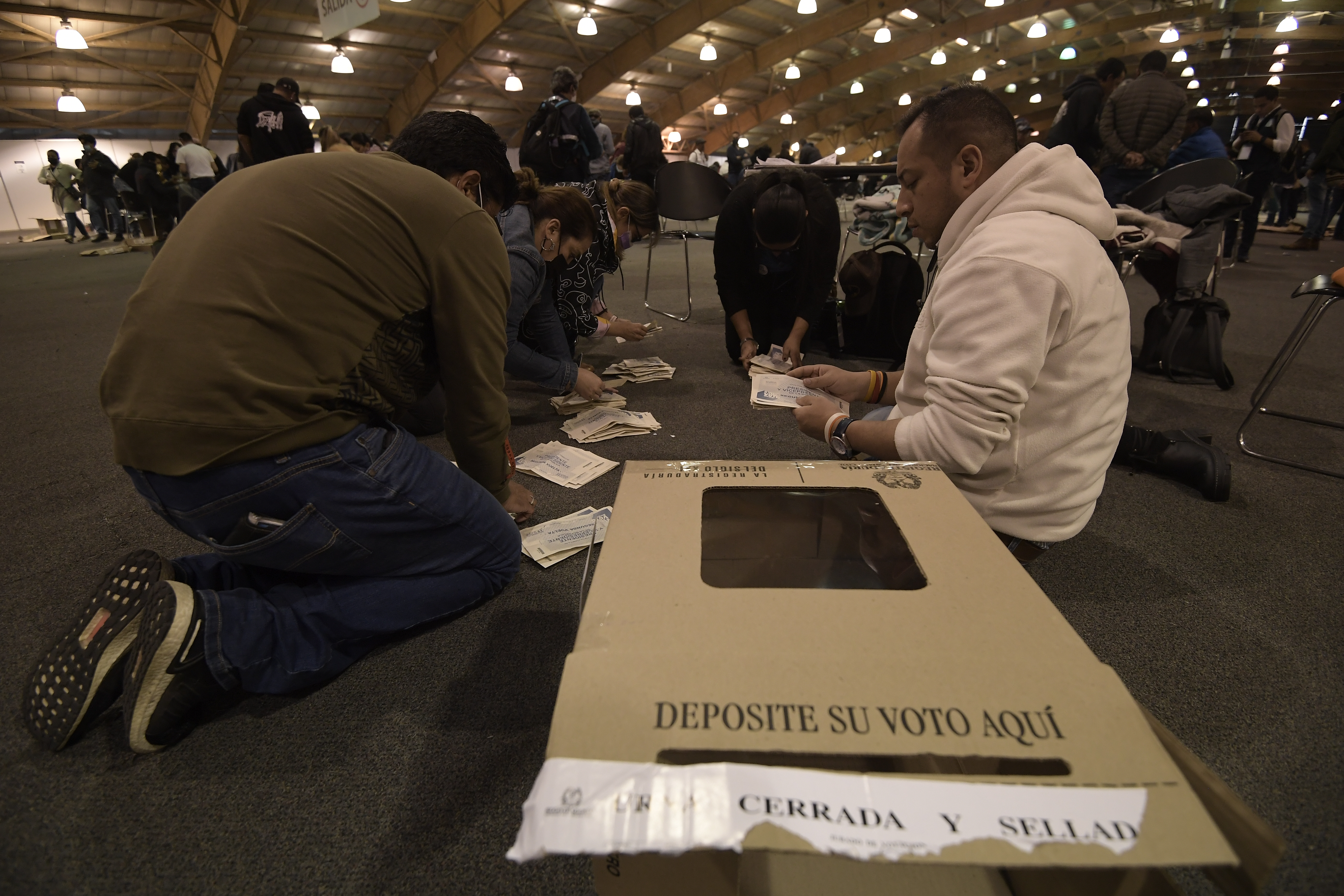 Votación, preconteo y escrutinio de los votos de las elecciones presidenciales 2022 segunda vuelta.