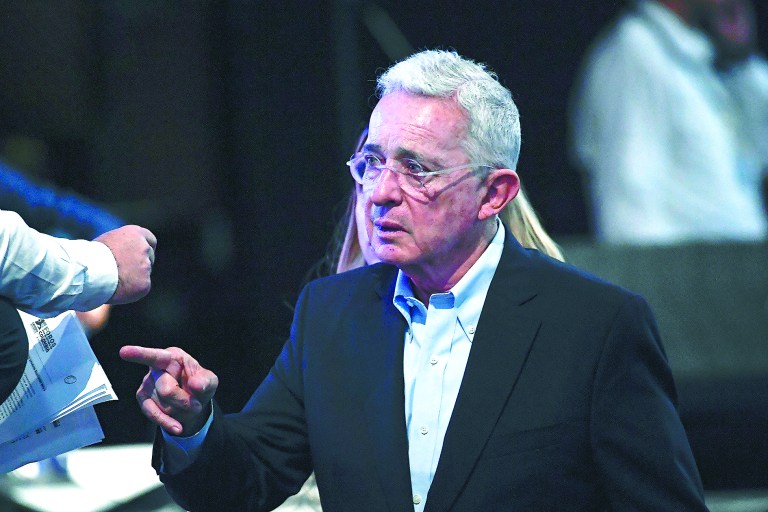 Álvaro Uribe Vélez es culpable de fraude procesal y soborno en actuación penal