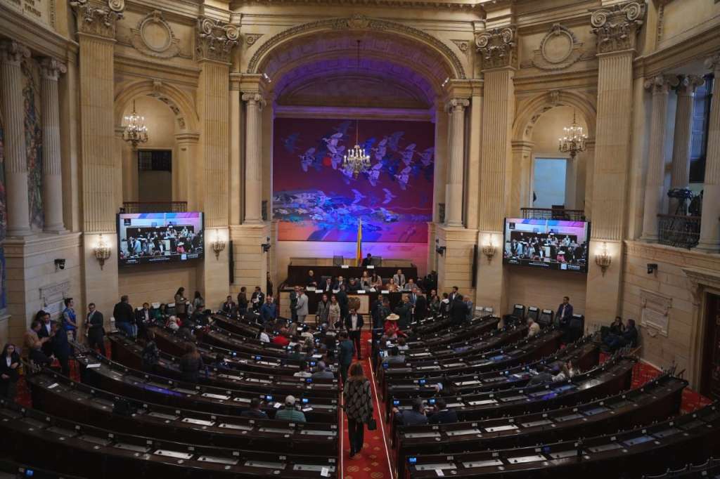En el Congreso se está dando la conmemoración del Día de Víctimas este 9 de abril.