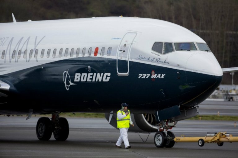 Justicia de EE. UU. ofrece acuerdo a Boeing sobre accidentes del 737 MAX