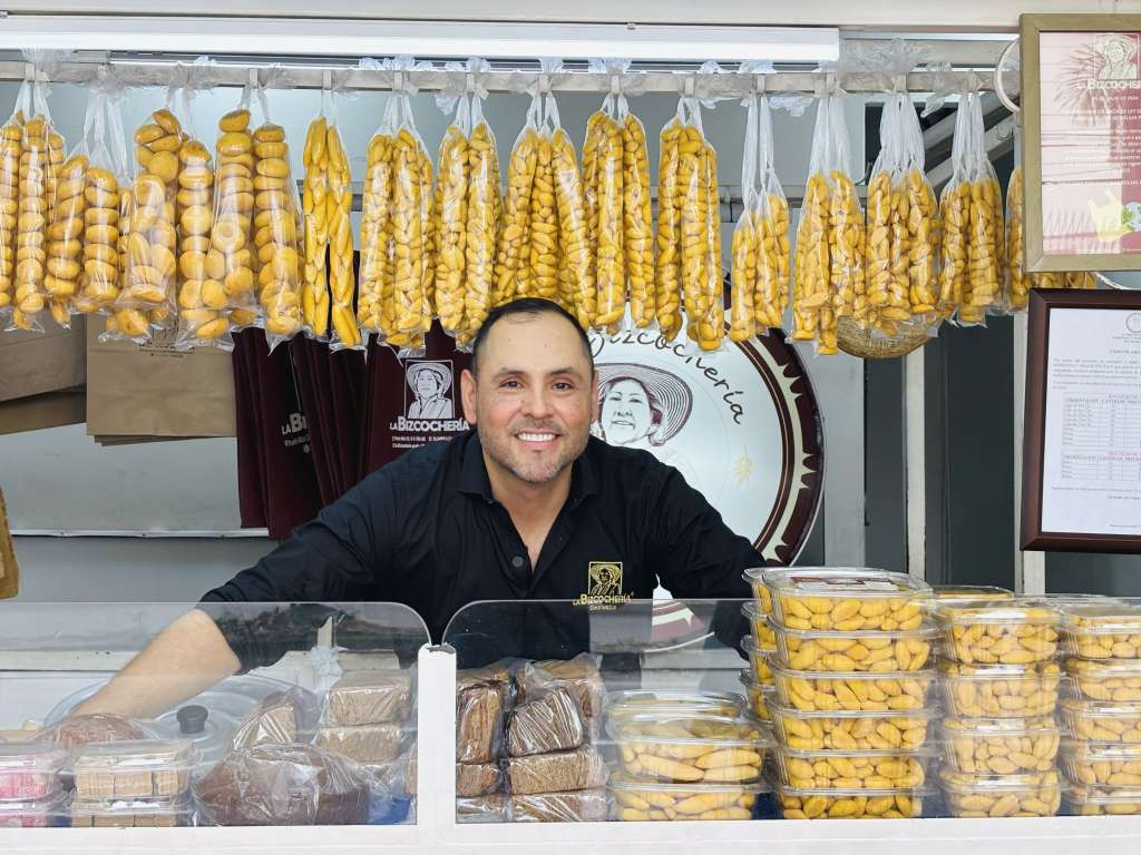 Ronald Moreno es arquitecto especialista en diseño de interiores. También chef internacional.