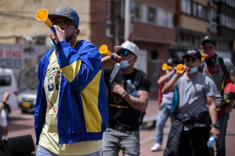 Por nuevas restricciones, dueños de gastrobares  protestan en Bogotá