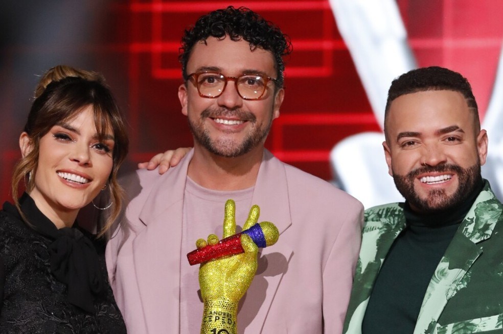 En el capítulo de anoche de La Voz Senior se vivió un momento muy emotivo. Nacho y Kany García conmovieron con sus palabras. ¡No pudieron contener las lágrimas!