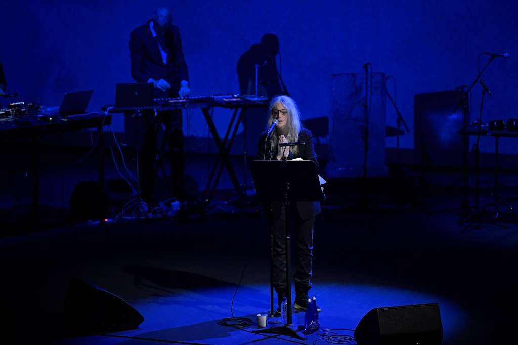 La madrina del punk, Patti Smith, y el colectivo franco-alemán Soundwalk Collective estuvieron por primera vez en Colombia para el estreno mundial de su exposición multicanal “Correspondences”.