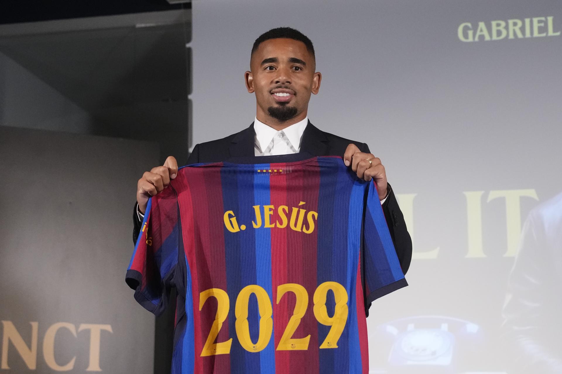 GRFCT5518 BARCELONA 01/09/2026.- El delantero brasileño de 29 años Gabriel Jesús, ha sido presentado esta tarde como nuevo jugador del FC Barcelona para los tres próximos años. EFE/ Enric Fontcuberta