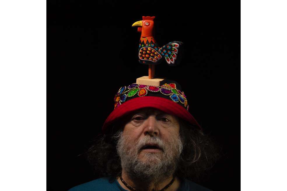 Alexis Forero Valderrama, conocido como Alekos, es un cuentacuentos colombiano.