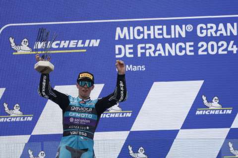 David Alonso suma su tercera victoria de la temporada en el GP de Francia de Moto3