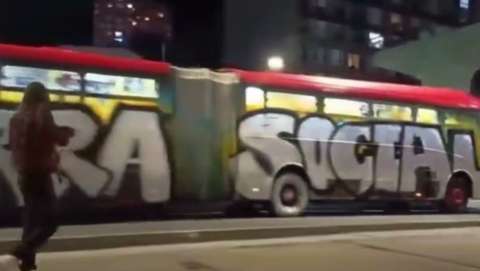 Vandalismo en Transmilenio: reparar los daños ya cuesta casi COP 17.000 millones