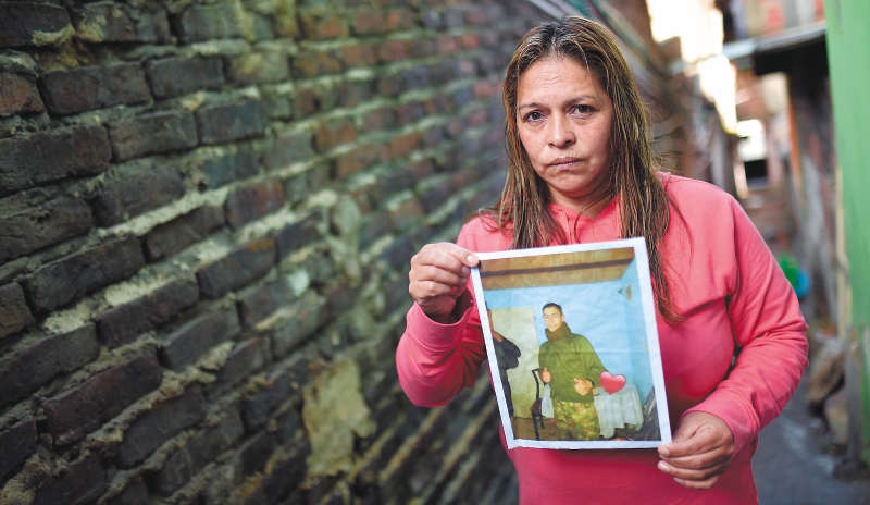 Carolina, mamá de Javier, insiste en que hay pruebas de que su hijo fue asesinado y no se trató de un accidente. / José Vargas