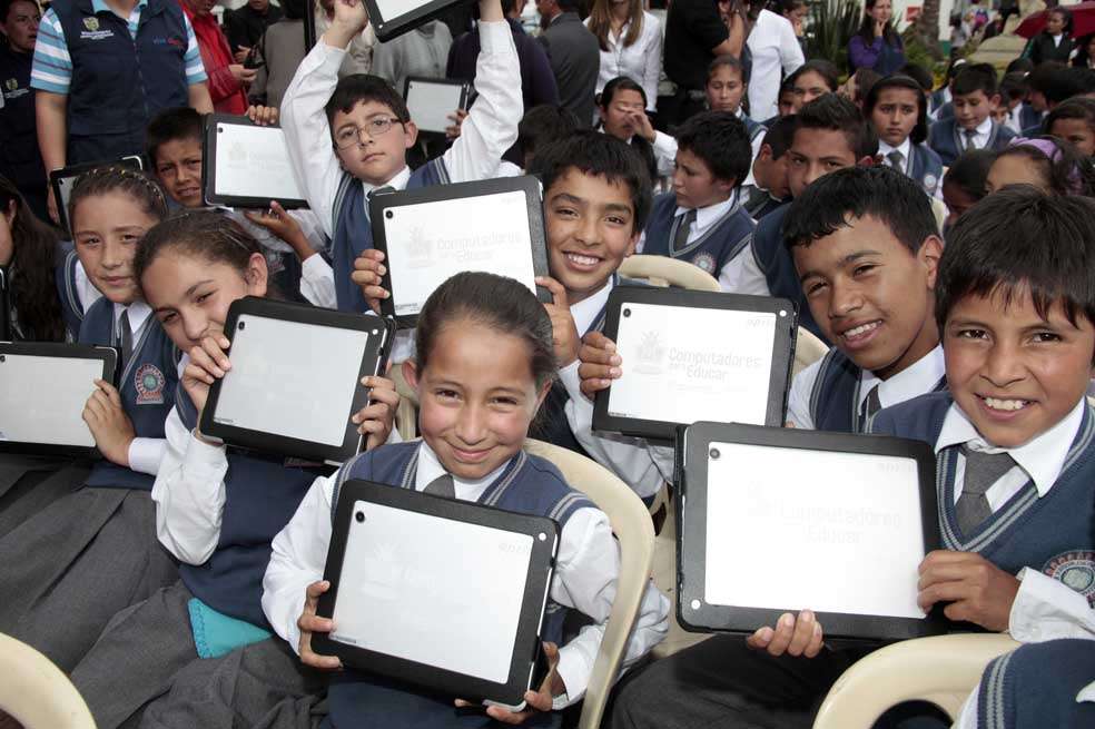El programa Vive Digital busca entregarles equipos a 8,5 millones de estudiantes de escuelas públicas al término de su gestión, en agosto de 2014. / Cortesía