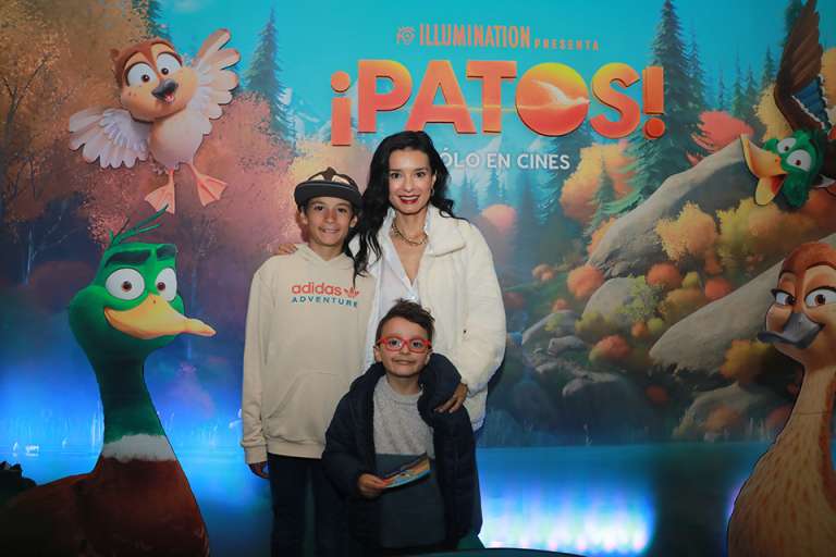 Oliver, Leo Vargas y Paola Rey