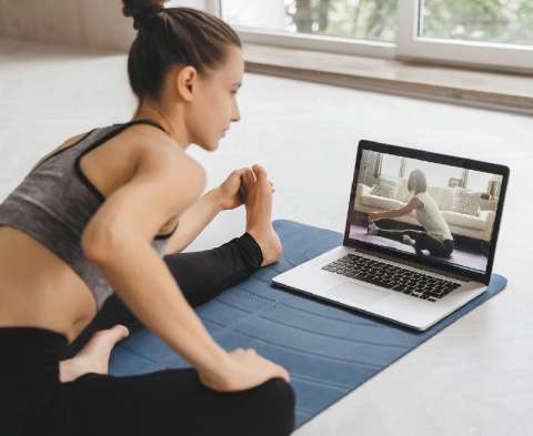 Cuatro razones por las que deberías empezar a practicar yoga a partir de ahora