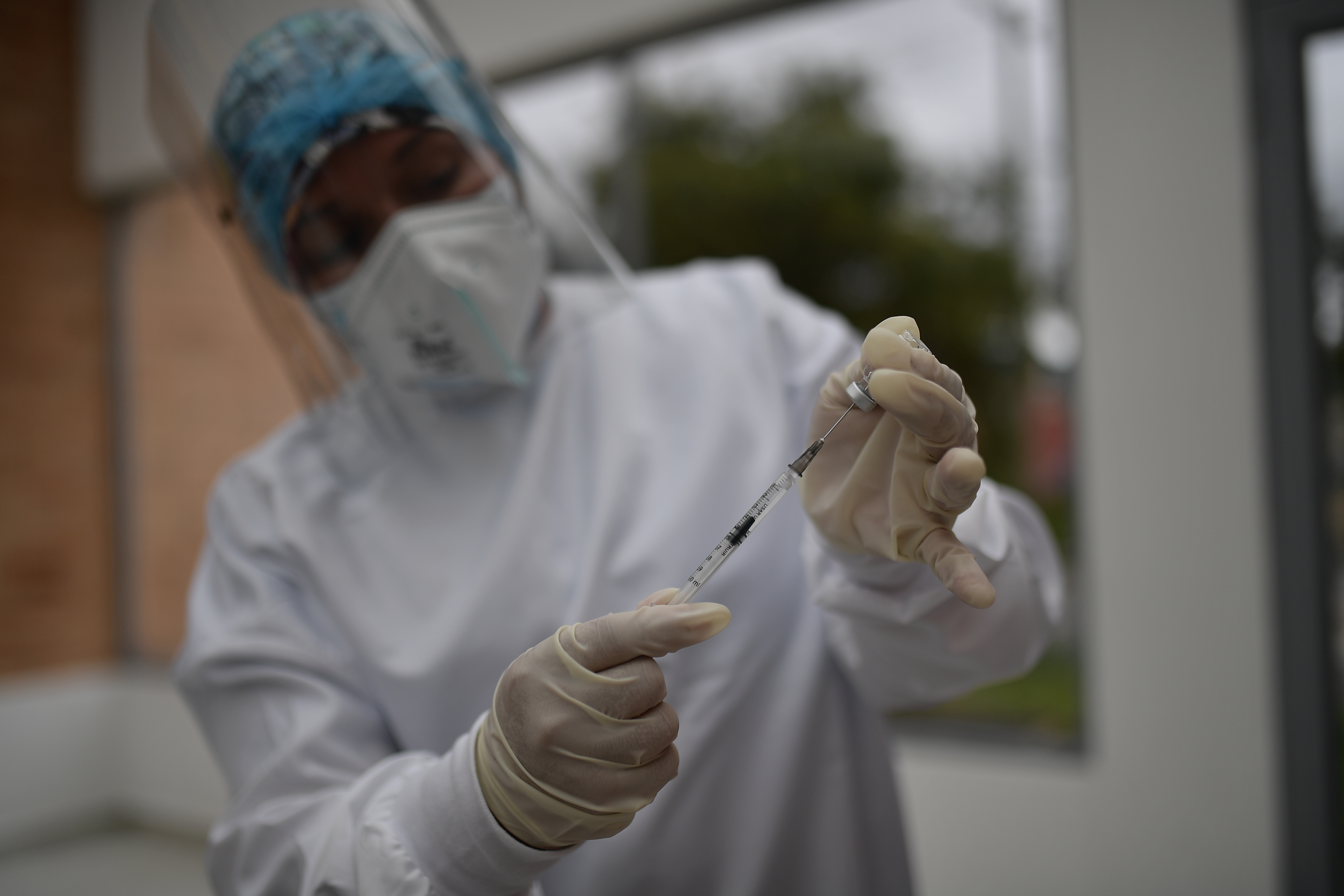 Centro de atención sociosanitaria Balcanes para la vacunación contra el Covid_19 y atención de habitante de calle en la localidad de San Cristóbal en Bogotá