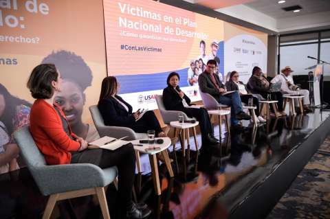 Víctimas piden que se asegure su atención en el Plan Nacional de Desarrollo