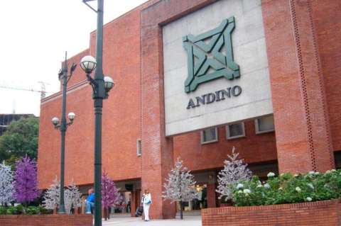 Convocan besatón en Andino para rechazar homofobia y discriminación