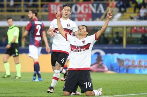 Carlos Bacca anotó el único gol en la victoria del Milan sobre Bolonia