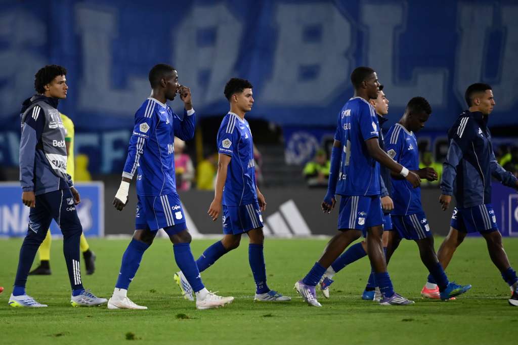Jugadores de Millonarios, en el partido ante Bucaramanga por la primera fecha de la Liga Betplay 2026-II.