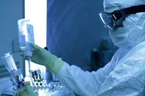 Rusia producirá masivamente su propia vacuna contra el ébola
