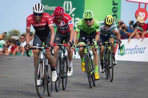 Esteban Chaves ya es tercero en la Vuelta a España