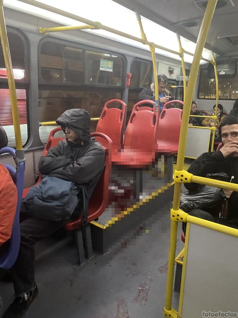 De acuerdo con la Policía Metropolitana de Bogotá, el usuario, tras ser agredido, se bajó en la estación Avenida Jiménez.