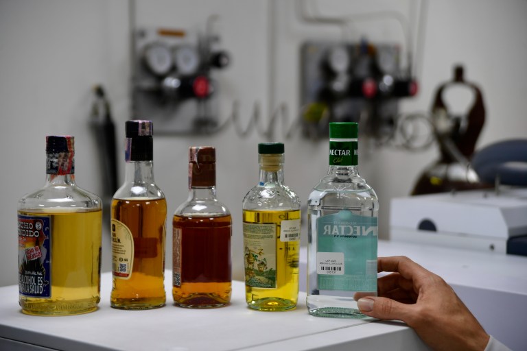 Impuestos al tabaco, el alcohol y las bebidas azucaradas: el llamado que hace la OMS