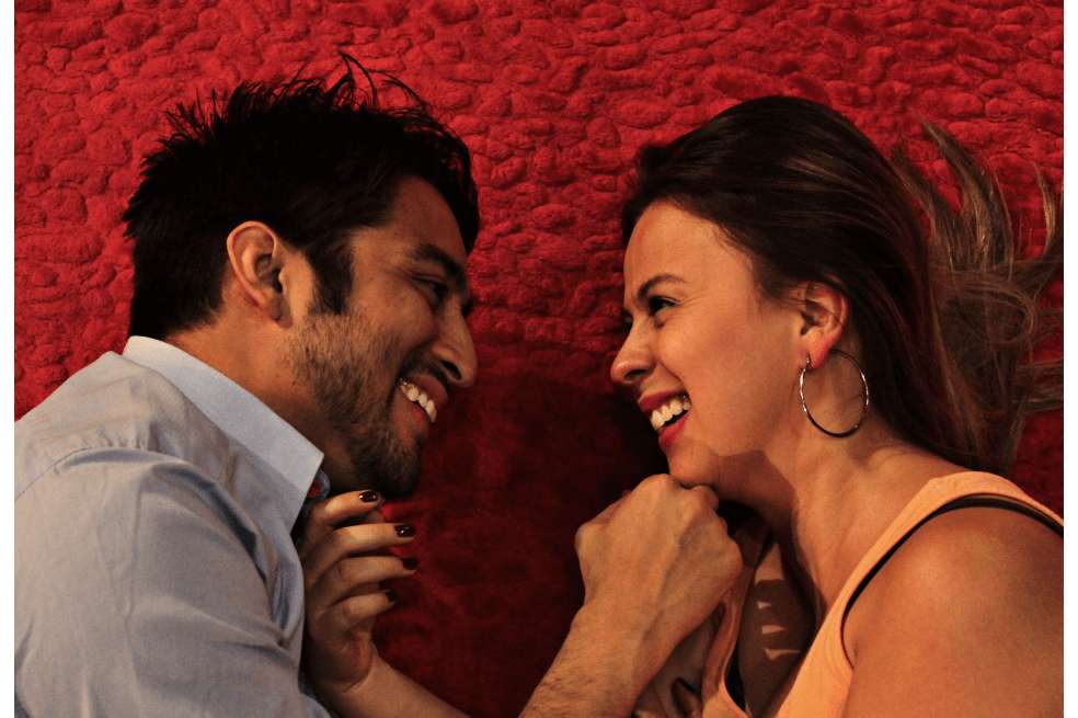 Con tintes de comedia romántica la obra "Ping Pong" reflexiona a partir del teatro foro sobre la violencia de género. / Andrea Parra – Caso Teatro