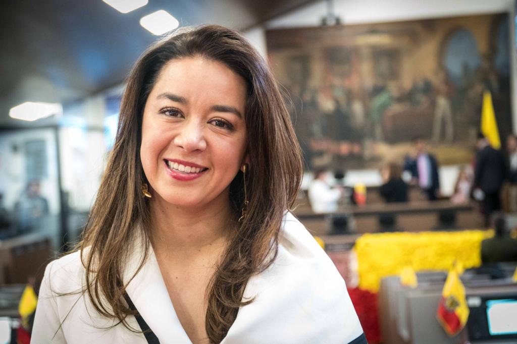 Diana Diago mostró su preocupación en medio del debate por las finanzas actuales del distrito y por medio de eso hizo un llamado al alcalde Carlos Fernando Galán para informar el estado real de las finanzas de la ciudad.