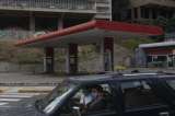 Maduro contempla privatizar estaciones ante aguda escasez de gasolina