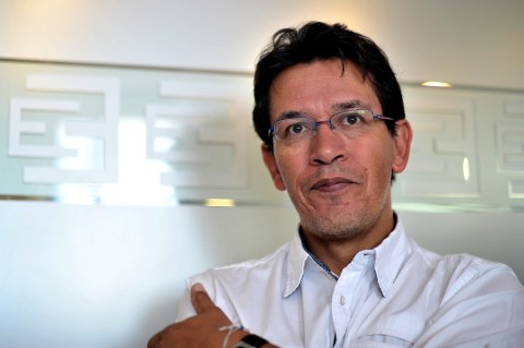 Carlos Alberto Benavides, del aula al Senado