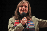 Al son de “Si nos dejan”, Ángela María Robledo invita a votar por Gustavo Petro
