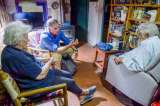 Presidente electo de Uruguay visitó a su mentor, Pepe Mujica, tras su triunfo