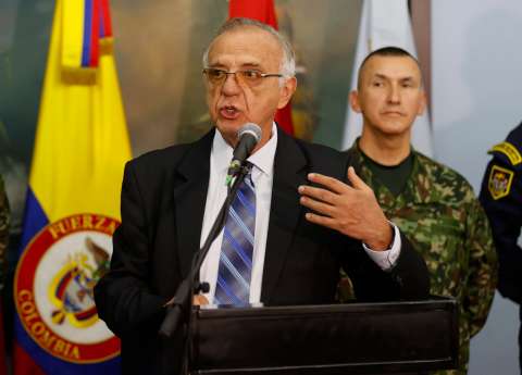 Campamentos guerrilleros con presencia de menores de edad no serán bombardeados