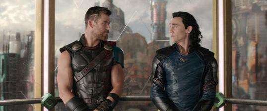 Thor y Loki.