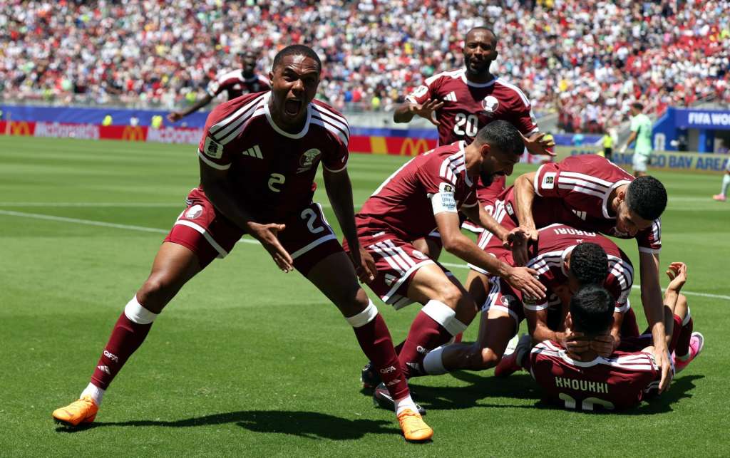 SAN FRANCISCO (United States), 13/06/2026.- Pedro Miguel of Qatar (L) celebrates after his team scored the 1-1 during the FIFA World Cup 2026 group stage match Qatar against Switzerland, in San Francisco, USA, 13 June 2026. (Suiza, Catar) EFE/EPA/BENJAMIN FANJOY