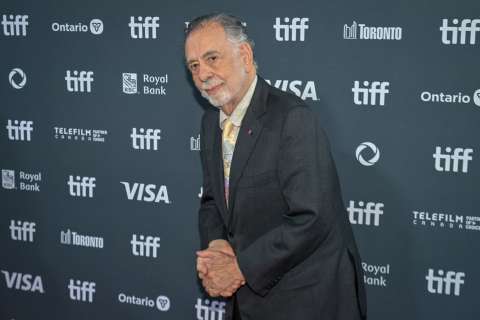 Ford Coppola demanda a Variety por publicar que abrazó a extras en set de rodaje