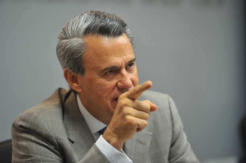 El ministro de Agricultura, Rubén D. Lizarralde, asegura que el Pacto Agrario es uno de los insumos para una política agraria de Estado. / Luis Ángel - El Espectador