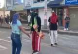 Vendedora de empanadas confrontó a encapuchados en Verbenal: “Eso es vandalismo”
