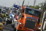 Gremios de conductores entregan documento para analizar con Mintransporte